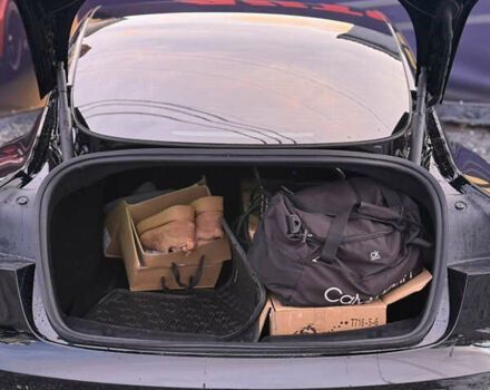 Черный Тесла Модель 3, объемом двигателя 0 л и пробегом 13 тыс. км за 27000 $, фото 19 на Automoto.ua