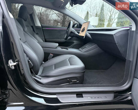 Черный Тесла Модель 3, объемом двигателя 0 л и пробегом 13 тыс. км за 31500 $, фото 31 на Automoto.ua
