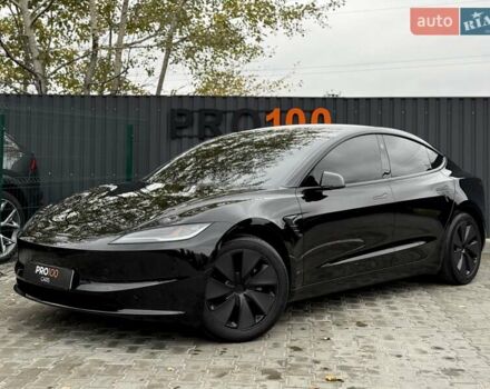 Тесла Модель 3 2024 в Киеве на Automoto.ua Черный Тесла Модель 3, объемом двигателя 0 л и пробегом 9 тыс. км за 25999 $, фото 2 на Automoto.ua