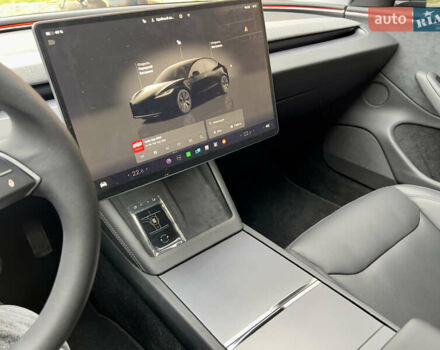 Тесла Модель 3 2024 у Олевске на Automoto.ua Чорний Тесла Модель 3, об'ємом двигуна 0 л та пробігом 15 тис. км за 31499 $, фото 50 на Automoto.ua