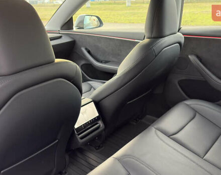 Чорний Тесла Модель 3, об'ємом двигуна 0 л та пробігом 44 тис. км за 33500 $, фото 16 на Automoto.ua