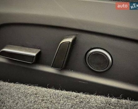 Чорний Тесла Модель 3, об'ємом двигуна 0 л та пробігом 20 тис. км за 29999 $, фото 13 на Automoto.ua