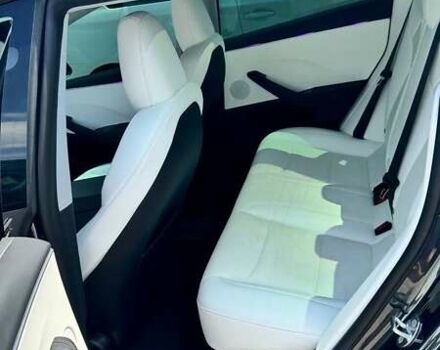 Чорний Тесла Модель 3, об'ємом двигуна 0 л та пробігом 9 тис. км за 29900 $, фото 7 на Automoto.ua