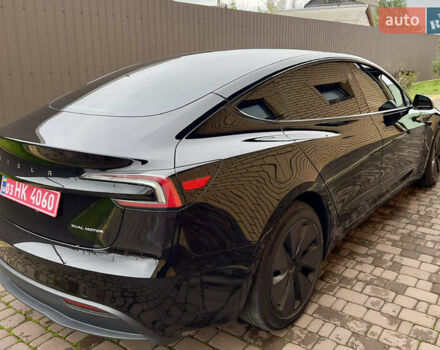 Тесла Модель 3 2024 у Олевске на Automoto.ua Чорний Тесла Модель 3, об'ємом двигуна 0 л та пробігом 15 тис. км за 31499 $, фото 21 на Automoto.ua