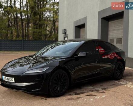 Черный Тесла Модель 3, объемом двигателя 0 л и пробегом 15 тыс. км за 32000 $, фото 3 на Automoto.ua