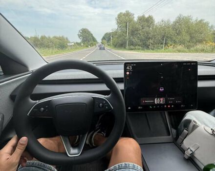 Чорний Тесла Модель 3, об'ємом двигуна 0 л та пробігом 9 тис. км за 25000 $, фото 2 на Automoto.ua