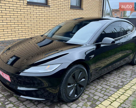 Тесла Модель 3 2024 у Олевске на Automoto.ua Чорний Тесла Модель 3, об'ємом двигуна 0 л та пробігом 15 тис. км за 31499 $, фото 12 на Automoto.ua