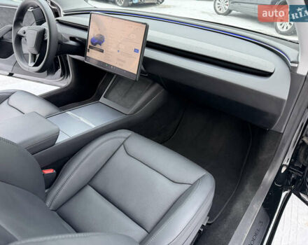Чорний Тесла Модель 3, об'ємом двигуна 0 л та пробігом 13 тис. км за 31500 $, фото 21 на Automoto.ua