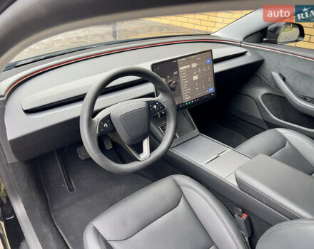 Тесла Модель 3 2024 у Олевске на Automoto.ua Чорний Тесла Модель 3, об'ємом двигуна 0 л та пробігом 15 тис. км за 31499 $, фото 31 на Automoto.ua