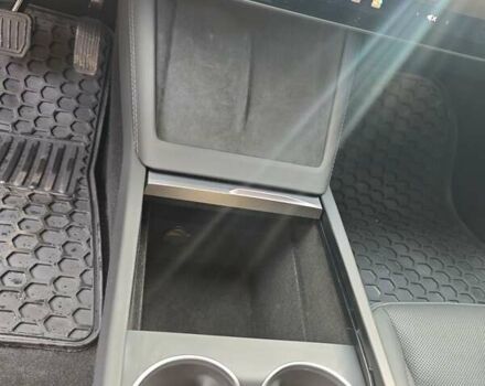 Тесла Модель 3 2024 в Киеве на Automoto.ua Черный Тесла Модель 3, объемом двигателя 0 л и пробегом 14 тыс. км за 35000 $, фото 9 на Automoto.ua