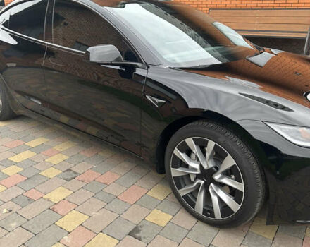 Чорний Тесла Модель 3, об'ємом двигуна 0 л та пробігом 19 тис. км за 31000 $, фото 3 на Automoto.ua