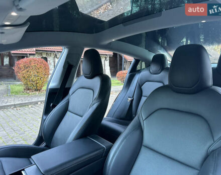 Чорний Тесла Модель 3, об'ємом двигуна 0 л та пробігом 22 тис. км за 29900 $, фото 11 на Automoto.ua