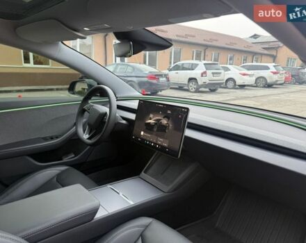 Чорний Тесла Модель 3, об'ємом двигуна 0 л та пробігом 7 тис. км за 28999 $, фото 35 на Automoto.ua