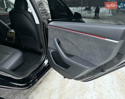 Черный Тесла Модель 3, объемом двигателя 0 л и пробегом 17 тыс. км за 32999 $, фото 35 на Automoto.ua