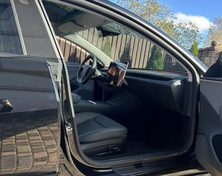 Черный Тесла Модель 3, объемом двигателя 0 л и пробегом 5 тыс. км за 32300 $, фото 19 на Automoto.ua