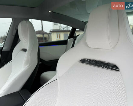 Чорний Тесла Модель 3, об'ємом двигуна 0 л та пробігом 7 тис. км за 45900 $, фото 46 на Automoto.ua