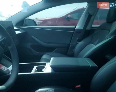 Черный Тесла Модель 3, объемом двигателя 0 л и пробегом 29 тыс. км за 27000 $, фото 6 на Automoto.ua