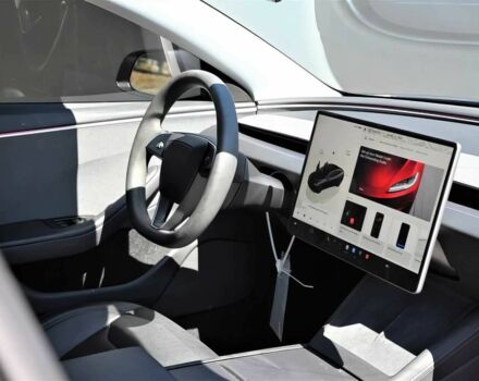 Чорний Тесла Модель 3, об'ємом двигуна 0 л та пробігом 4 тис. км за 15500 $, фото 5 на Automoto.ua