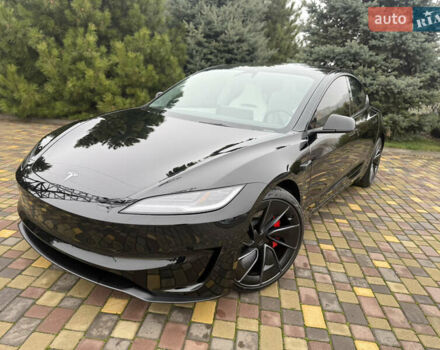 Чорний Тесла Модель 3, об'ємом двигуна 0 л та пробігом 7 тис. км за 45900 $, фото 3 на Automoto.ua