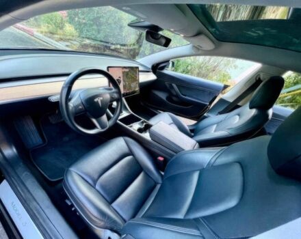 Черный Тесла Модель 3, объемом двигателя 0 л и пробегом 31 тыс. км за 11600 $, фото 7 на Automoto.ua