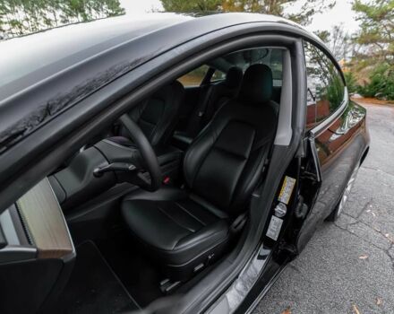 Чорний Тесла Модель 3, об'ємом двигуна 0 л та пробігом 19 тис. км за 9000 $, фото 7 на Automoto.ua