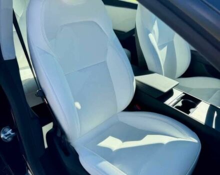 Чорний Тесла Модель 3, об'ємом двигуна 0 л та пробігом 5 тис. км за 24500 $, фото 12 на Automoto.ua