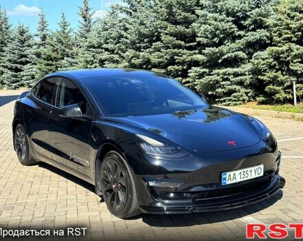 Чорний Тесла Модель 3, об'ємом двигуна 0 л та пробігом 149 тис. км за 23500 $, фото 1 на Automoto.ua