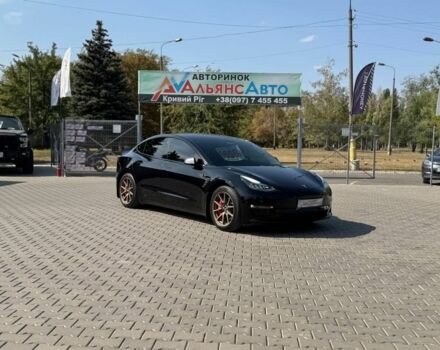Чорний Тесла Модель 3, об'ємом двигуна 8.2 л та пробігом 98 тис. км за 18999 $, фото 1 на Automoto.ua
