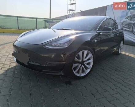 Черный Тесла Модель 3, объемом двигателя 0 л и пробегом 215 тыс. км за 16000 $, фото 1 на Automoto.ua