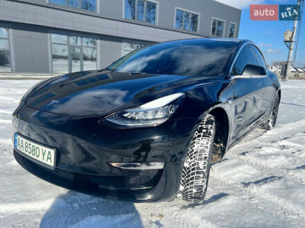 Тесла Модель 3 2018 в Киеве на Automoto.ua Черный Тесла Модель 3, объемом двигателя 0 л и пробегом 101 тыс. км за 18700 $, фото 1 на Automoto.ua