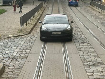 Черный Тесла Модель 3, объемом двигателя 0 л и пробегом 126 тыс. км за 17999 $, фото 1 на Automoto.ua