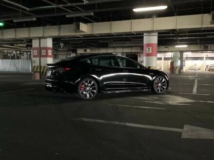 Тесла Модель 3 2018 у Кременчуге на Automoto.ua Чорний Тесла Модель 3, об'ємом двигуна 0 л та пробігом 70 тис. км за 36500 $, фото 1 на Automoto.ua