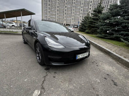 Чорний Тесла Модель 3, об'ємом двигуна 0 л та пробігом 123 тис. км за 15500 $, фото 1 на Automoto.ua