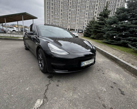 Черный Тесла Модель 3, объемом двигателя 0 л и пробегом 123 тыс. км за 15500 $, фото 1 на Automoto.ua