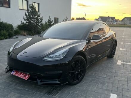 Чорний Тесла Модель 3, об'ємом двигуна 0 л та пробігом 201 тис. км за 14400 $, фото 1 на Automoto.ua