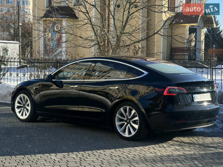 Черный Тесла Модель 3, объемом двигателя 0 л и пробегом 162 тыс. км за 16300 $, фото 1 на Automoto.ua