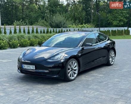 Чорний Тесла Модель 3, об'ємом двигуна 0 л та пробігом 174 тис. км за 15800 $, фото 1 на Automoto.ua