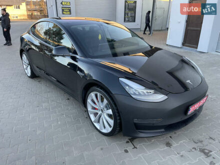 Тесла Модель 3 2018 у Луцьку на Automoto.ua Чорний Тесла Модель 3, об'ємом двигуна 0 л та пробігом 159 тис. км за 15800 $, фото 1 на Automoto.ua