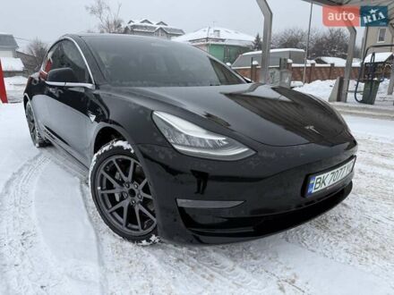Чорний Тесла Модель 3, об'ємом двигуна 0 л та пробігом 211 тис. км за 14500 $, фото 1 на Automoto.ua