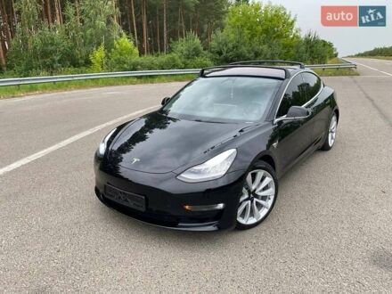Тесла Модель 3 2018 в Ковель на Automoto.ua Черный Тесла Модель 3, объемом двигателя 0 л и пробегом 131 тыс. км за 17500 $, фото 1 на Automoto.ua