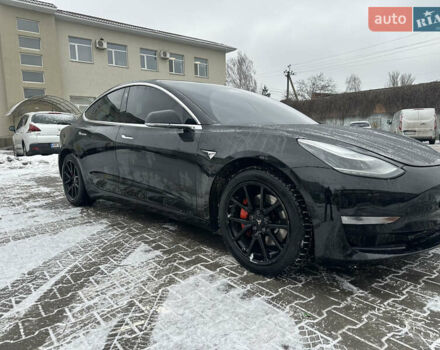 Черный Тесла Модель 3, объемом двигателя 0 л и пробегом 163 тыс. км за 15000 $, фото 1 на Automoto.ua