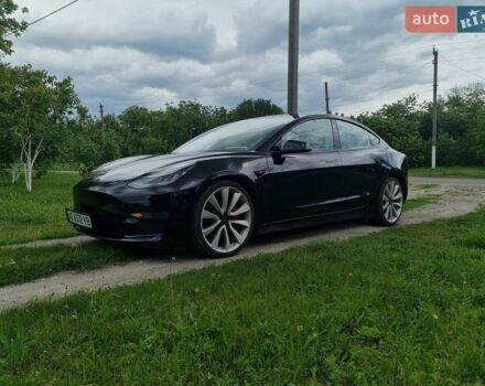 Черный Тесла Модель 3, объемом двигателя 0 л и пробегом 195 тыс. км за 16500 $, фото 1 на Automoto.ua