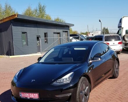 Чорний Тесла Модель 3, об'ємом двигуна 0 л та пробігом 203 тис. км за 16500 $, фото 1 на Automoto.ua