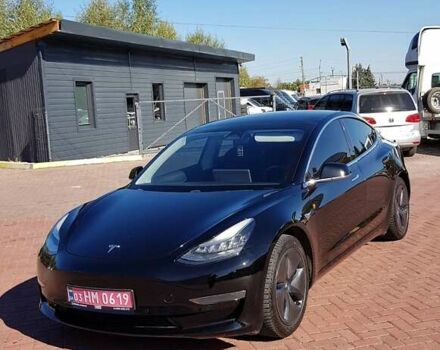 Чорний Тесла Модель 3, об'ємом двигуна 0 л та пробігом 203 тис. км за 16500 $, фото 1 на Automoto.ua