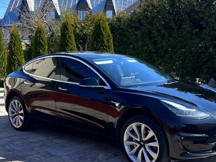 Чорний Тесла Модель 3, об'ємом двигуна 0.42 л та пробігом 126 тис. км за 16500 $, фото 1 на Automoto.ua