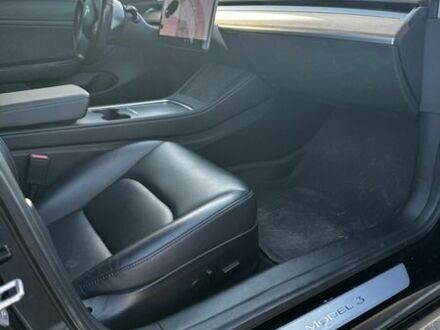 Чорний Тесла Модель 3, об'ємом двигуна 0 л та пробігом 65 тис. км за 20700 $, фото 1 на Automoto.ua