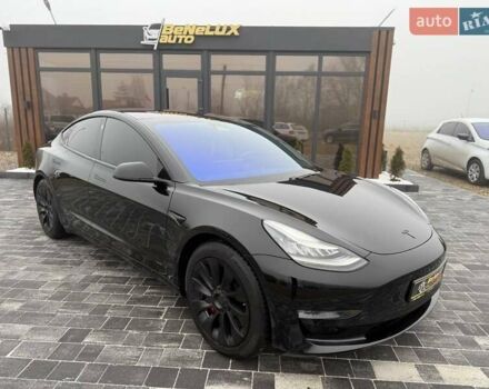 Черный Тесла Модель 3, объемом двигателя 0 л и пробегом 73 тыс. км за 17499 $, фото 1 на Automoto.ua