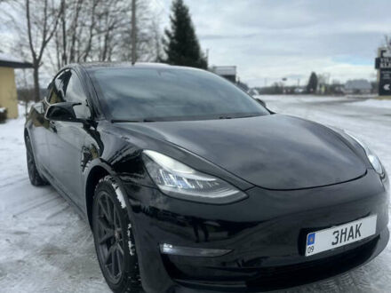 Черный Тесла Модель 3, объемом двигателя 0 л и пробегом 64 тыс. км за 17000 $, фото 1 на Automoto.ua