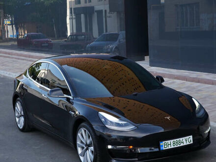 Тесла Модель 3 2018 у Одесі на Automoto.ua Чорний Тесла Модель 3, об'ємом двигуна 0 л та пробігом 99 тис. км за 17800 $, фото 1 на Automoto.ua