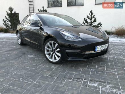 Черный Тесла Модель 3, объемом двигателя 0 л и пробегом 160 тыс. км за 14500 $, фото 1 на Automoto.ua